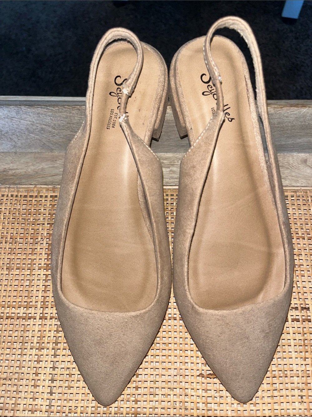 Seychelles faux suede pointed-toe slingback flats, size 7W
